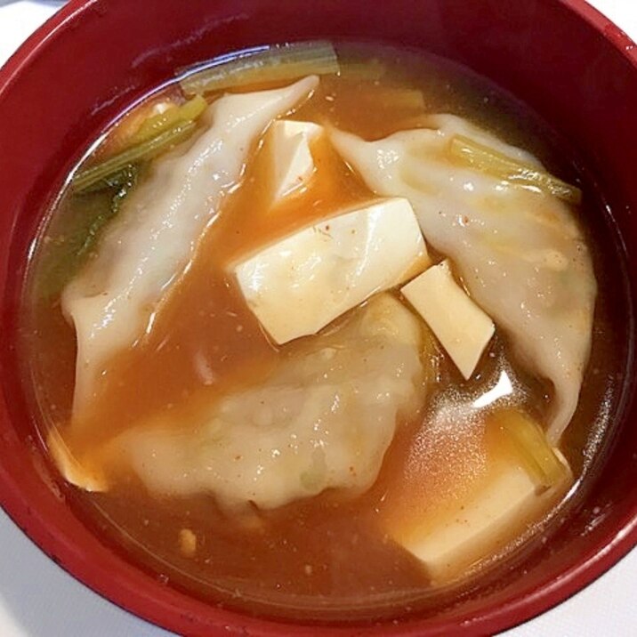 締めの一杯に☆餃子豆腐チゲ